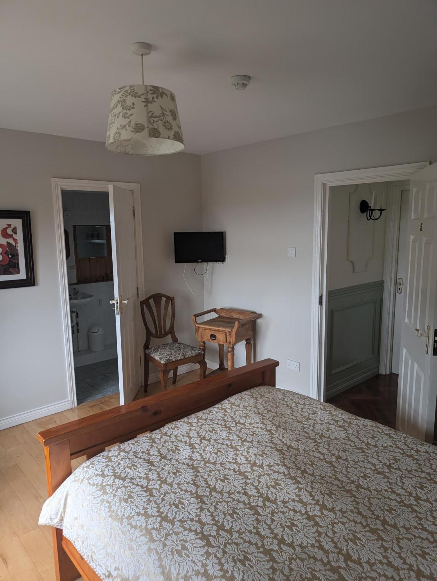 Clare House Bed & Breakfast Ballycastle Bagian luar foto